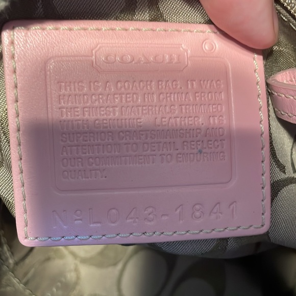 Coach canvas purse #L043-1841 with coach tag - Picture 7 of 8